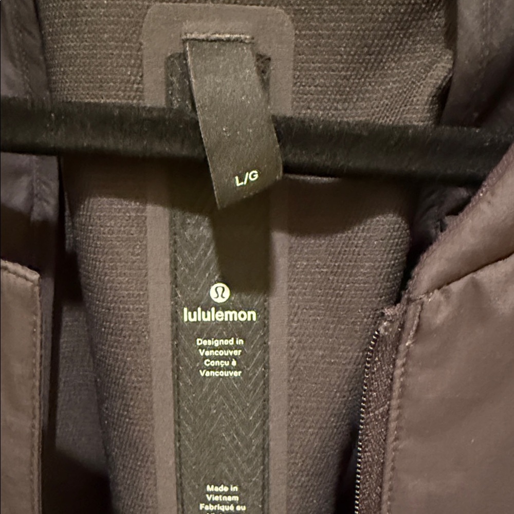 Lululemon Black Vest - L/G